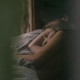 Byla krásná a strašně maličká. Držela jsem ji v dlani a loučila se s ní, vzpomíná Eva na porod mrtvé dcery